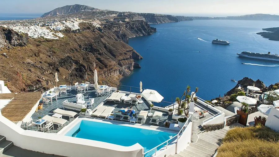Bei Deutschen beliebt: Griechenland (hier in Santorini)