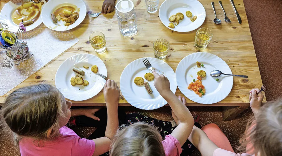 Geschmackssache: In manchen Kitas können die Kinder selbst bestimmen, was sie zu Mittag essen wollen.