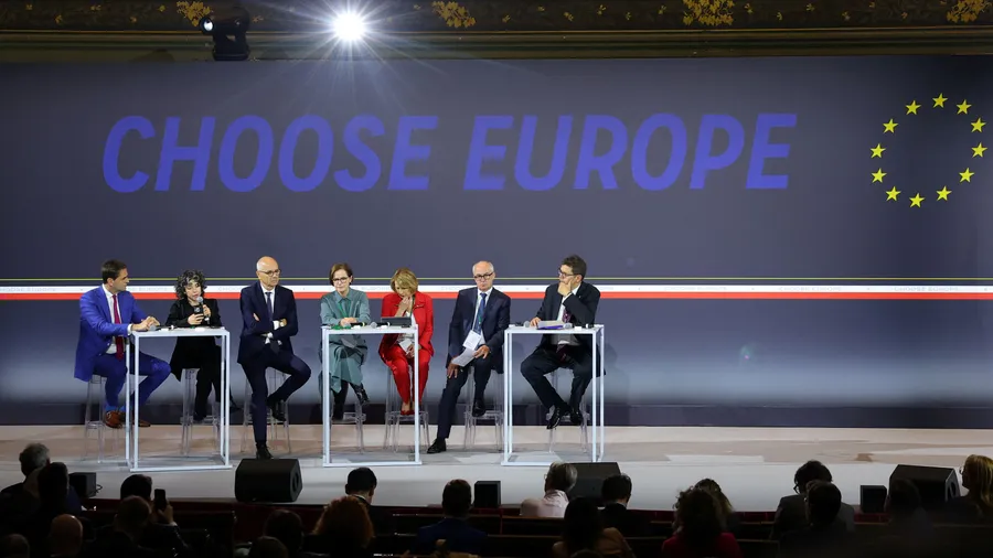 Wissenschaftler und Entscheidungsträger diskutieren in der Sorbonne über Europas Chancen, KI-Talente aus aller Welt anzuziehen.