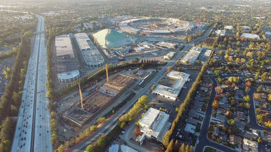 Der Apple Campus in Cupertino im Silicon Valley (USA) war bis vor ein paar Jahren bloß eine große Baustelle. Jetzt blüht hier das Leben. Wie gelingt das auch in Europa?