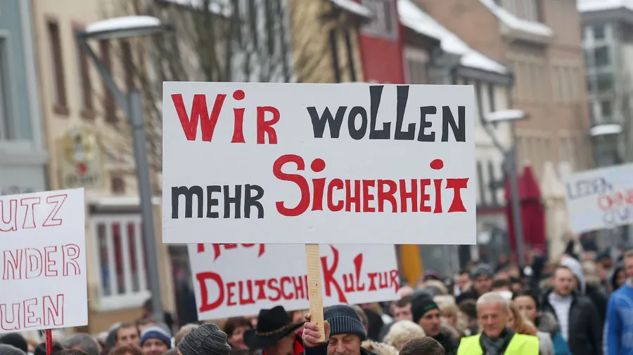 Eine Demonstration gegen Gewalt und für mehr Sicherheit in Deutschland.
