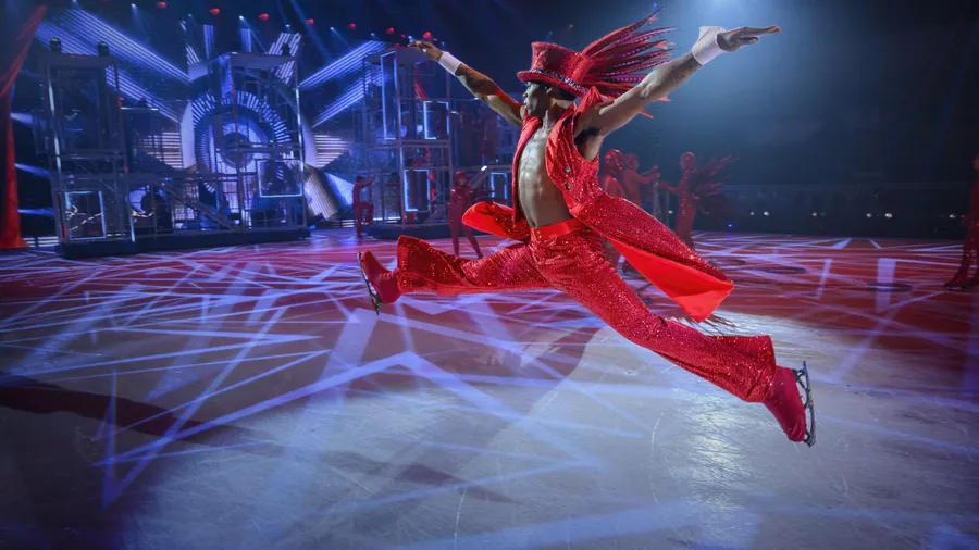 Eissprung: Szene aus „Holiday on Ice“ in Frankfurt