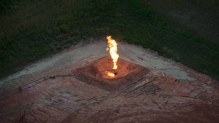 Wertvoll oder nicht vermarktbar? Anlage zum Abfackeln von Gas in North Dakota
