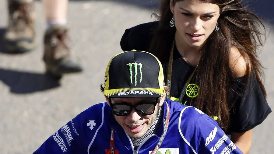 Erfolgreich und charismatisch: Valentino Rossi weiß, wie seine Fans ihn sehen wollen
