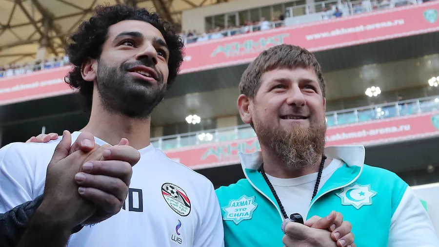 Treffen in Grosnyj: Ramsan Kadyrow (rechts) und Ägyptens Star Mo Salah.