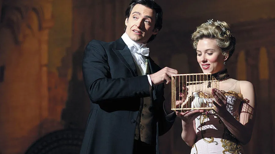 Hugh Jackmann und Scarlett Johansson im Film „Prestige“
