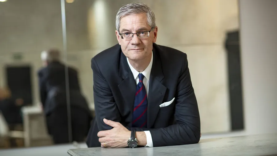 Magnus Hall, 59, ist der Vorstandsvorsitzende des Energiekonzerns Vattenfall („Wasserfall“), der mehrheitlich dem schwedischen Staat gehört.
