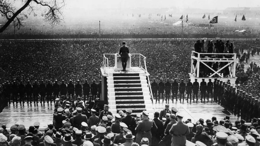 Maikundgebung auf dem Tempelhofer Feld (Archivfoto vom 1.Mai 1935).