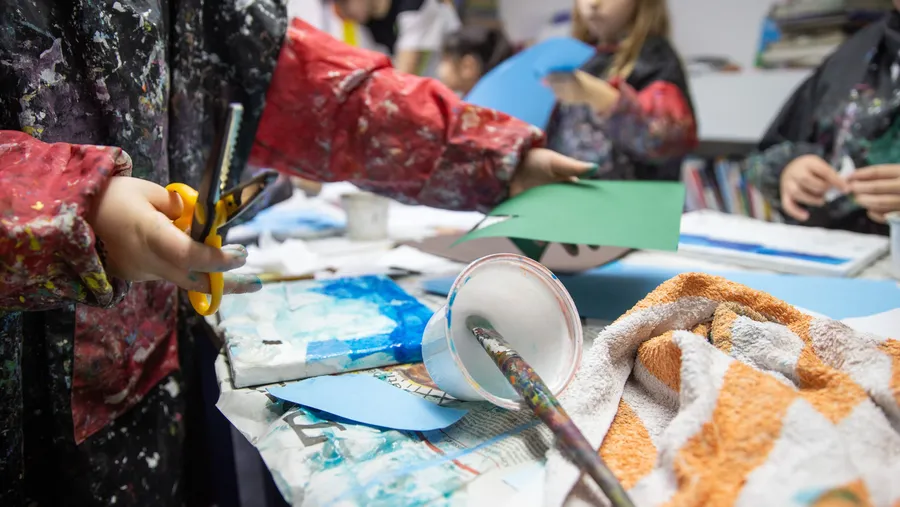 Bunte Welt: Kinder machen Kunst