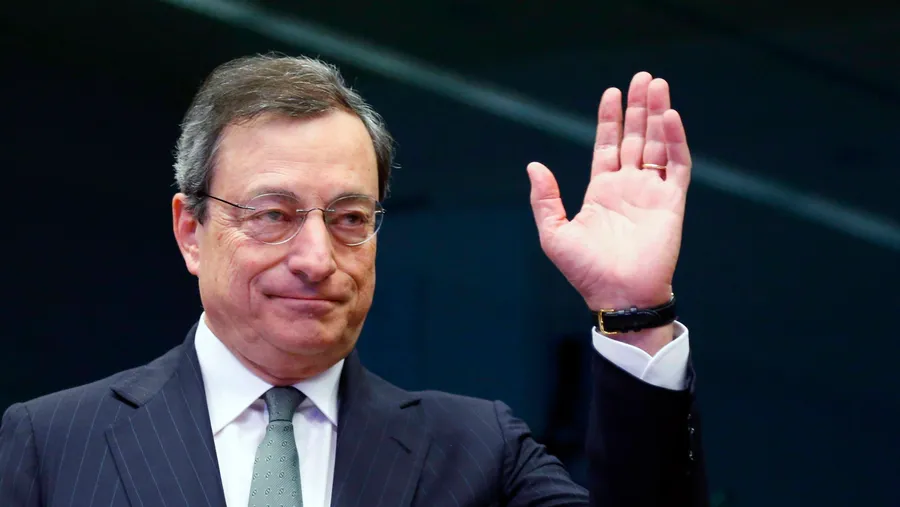 EZB-Präsident Draghi will keinen Politiker als Finanzminister seines Heimatlandes.