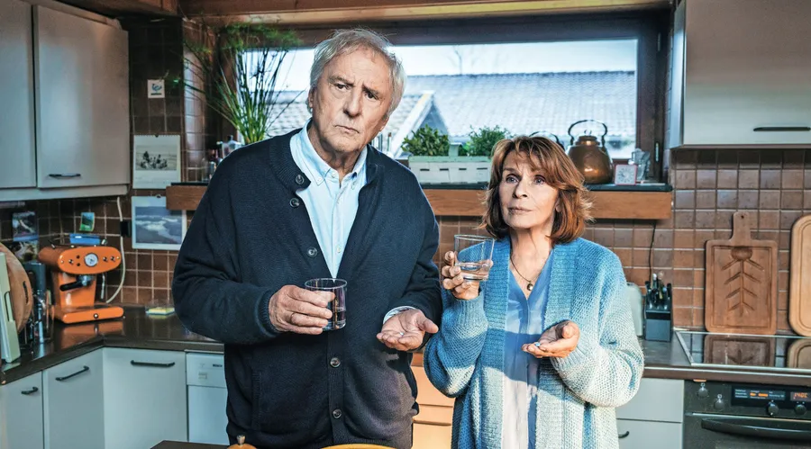 Pillenexperimente: Günther Maria Halmer und Senta Berger