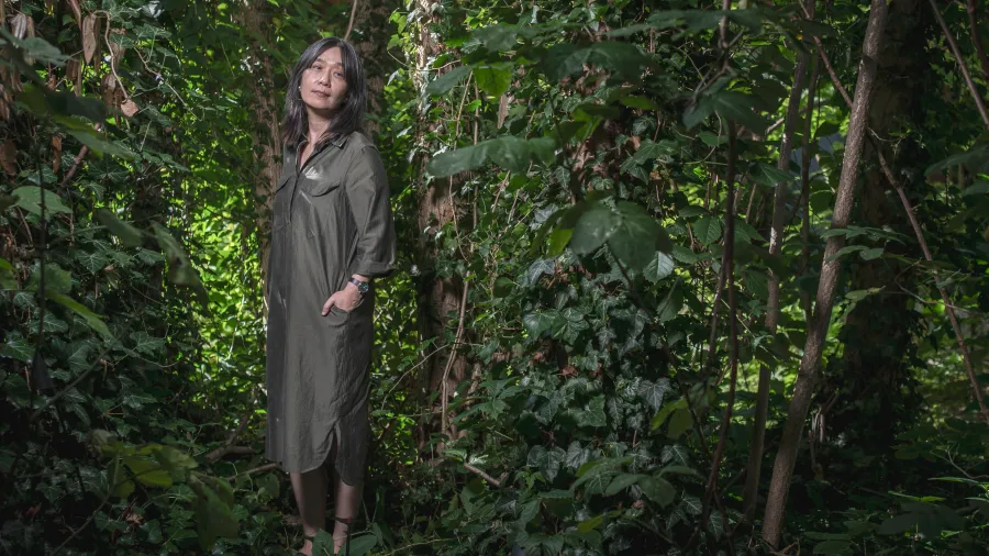 Im Pflanzendickicht: Han Kang im Hof des Berliner Hotels Wilmina