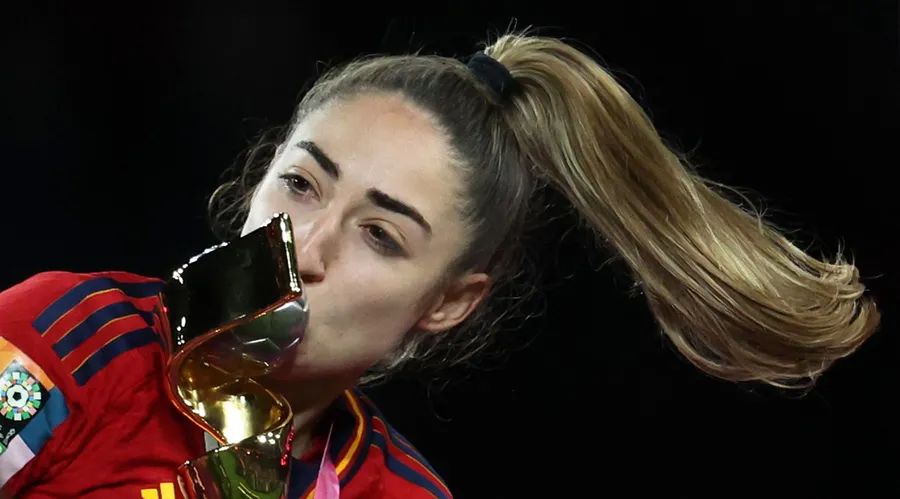 Spaniens Olga Carmona feiert den WM-Sieg.