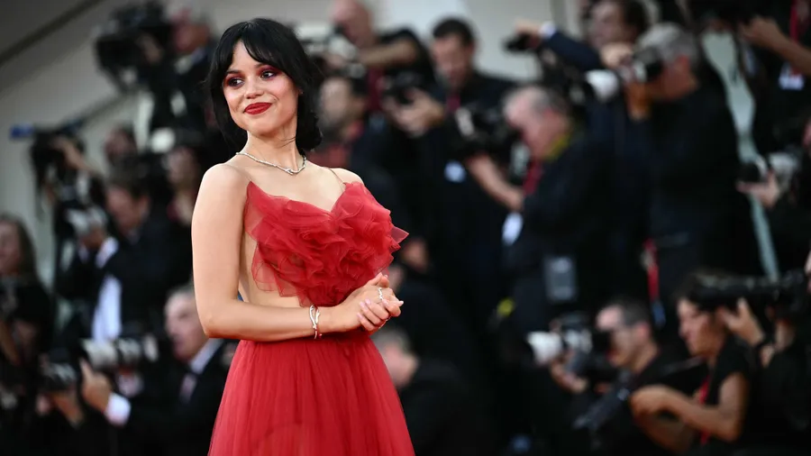 Jenna Ortega bei der Eröffnungsgala für „Beetlejuice, Beetlejuice“, in dem sie eine Hauptrolle spielt.