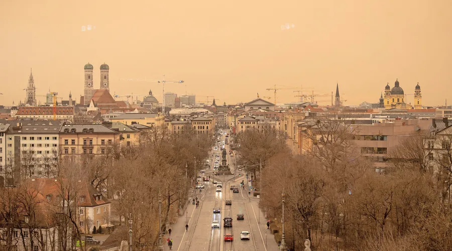 #nofilter: Saharastaub am Dienstag über München