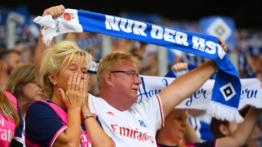 So weh es auch tut: Die meisten HSV-Fans steigen mit Würde ab.