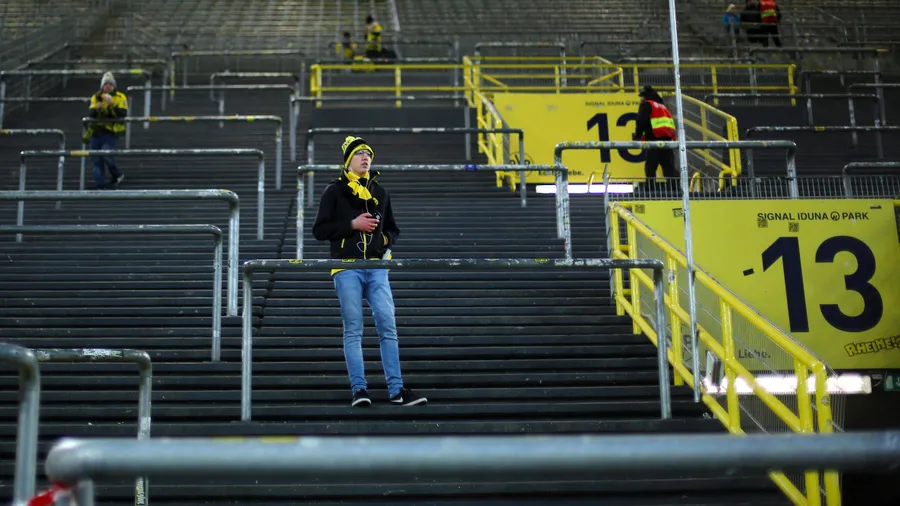 Die Dortmunder Südtribüne am 26. Februar 2018: Aus Protest gegen Montagsspiele bleiben gegen den FC Augsburg Tausende weg.