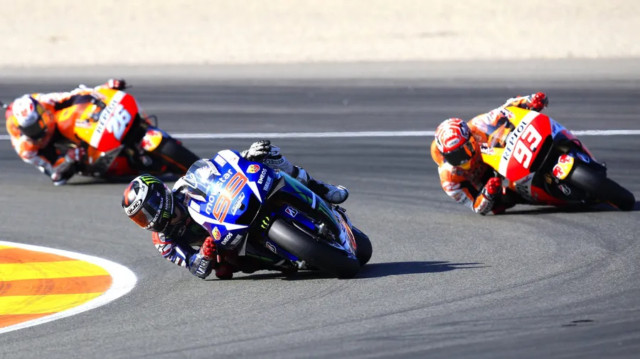 Start-Ziel-Sieg beim Finale in Valencia: Der Spanier Jorge Lorenzo ist neuer MotoGP-Weltmeister