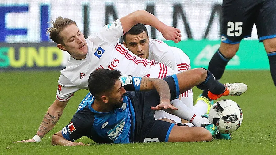 Mit Hängen und Würgen: Hamburg und Hoffenheim bieten nur wenig fußballerische Delikatessen
