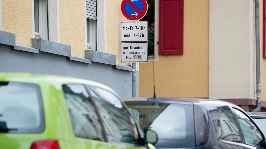 Zuwachs: Auch neue Zonen für Bewohnerparken will Frankfurt ausweisen