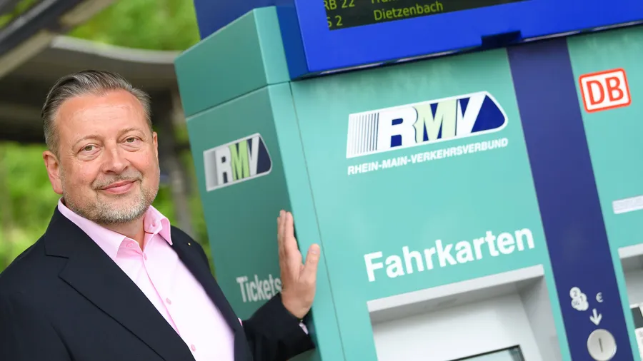 Mehr Geld und mehr Gleise: RMV-Geschäftsführer Knut Ringat hat Forderungen an die Politik.