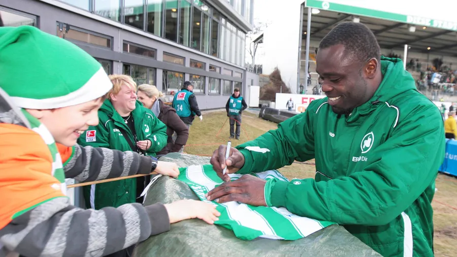 Asamoah ist auch in Fürth ein Fanliebling