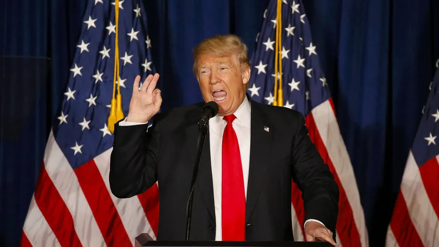 „Amerika zuerst“: Donald Trump hält in Washington seine außenpolitische Grundsatzrede