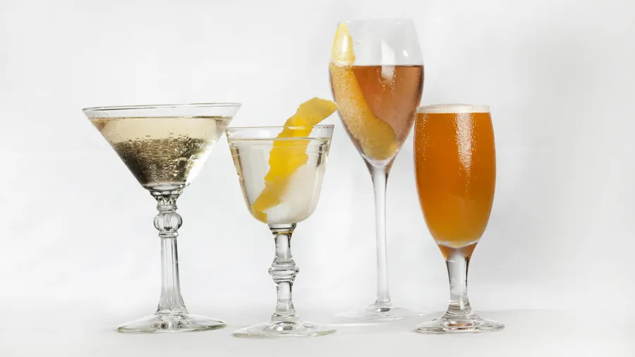 Eine kleine Auswahl von Drinks, die Scholl gerne serviert: El Presidente „Marcuse“, Golden Bell, Madame Bollinger und Rum Sour