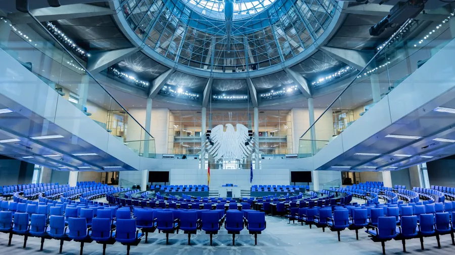 Blick in den Plenarsaal des Bundestags vor Beginn der Fraktionssitzung im Bundestag.