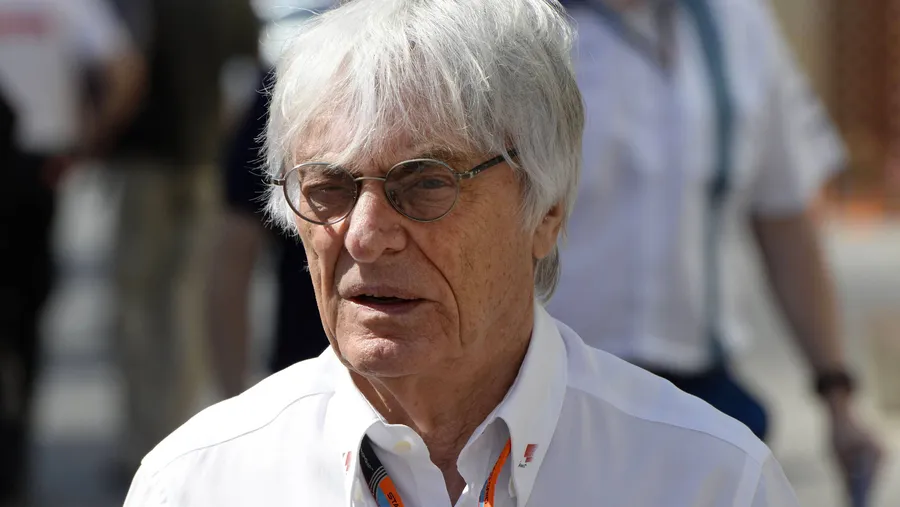 Weiterhin am Steuer? Bernie Ecclestone will in der Formel 1 auch zukünftig schalten und walten.