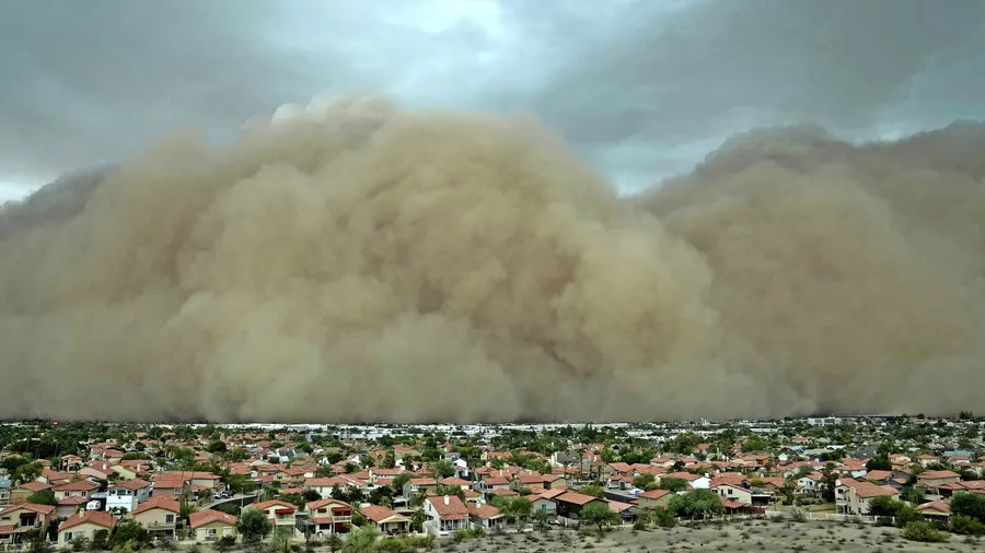 Eine gigantische Wand: Rund 2,6 Millionen Menschen waren von dem Staubsturm im Großraum Arizona betroffen.