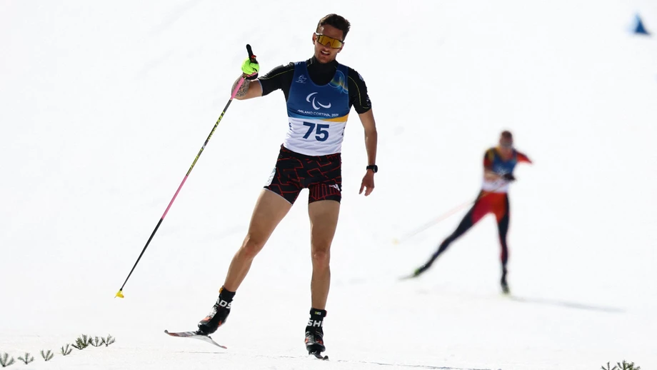 Frühlings-Skifahren „im Matsch“