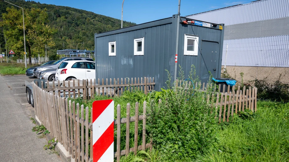 Mann wohl vier Tage lang in Container gesperrt