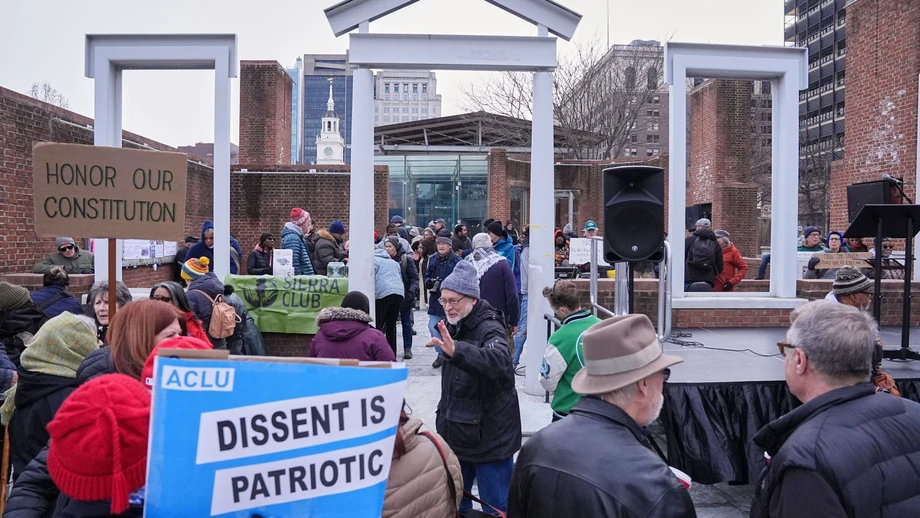 Die amerikanische Regierung ist keine Erfindung der Literatur