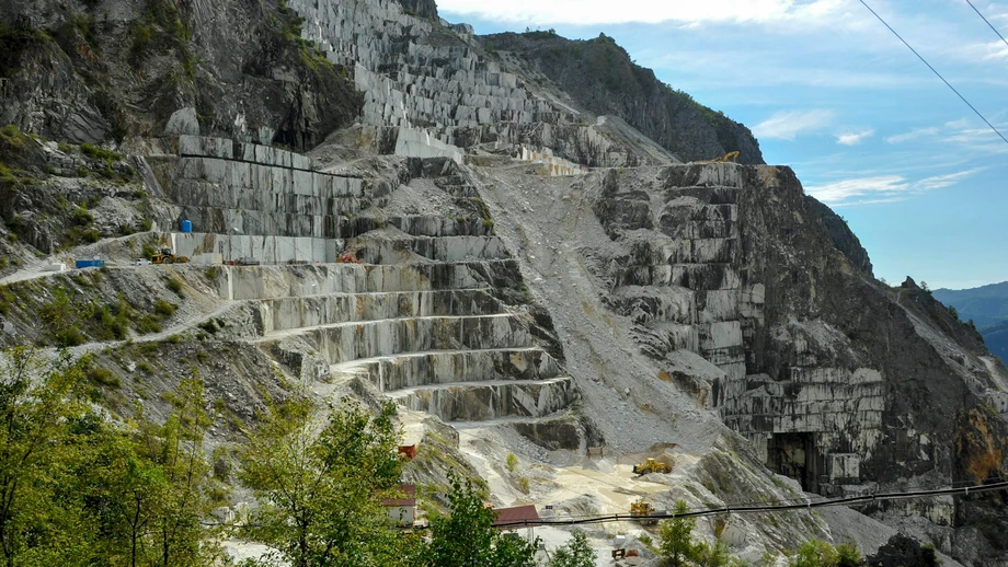 Wie aus Marmor Literatur wird