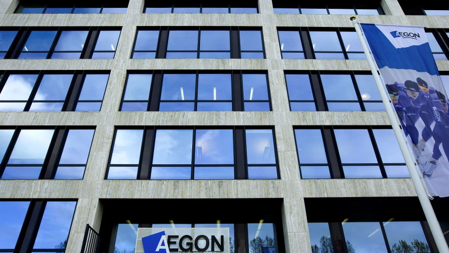 Aegon vollendet Selbstzerschlagung