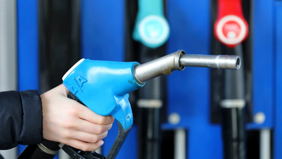 CDU-Ministerpräsident fordert neuen Tankrabatt