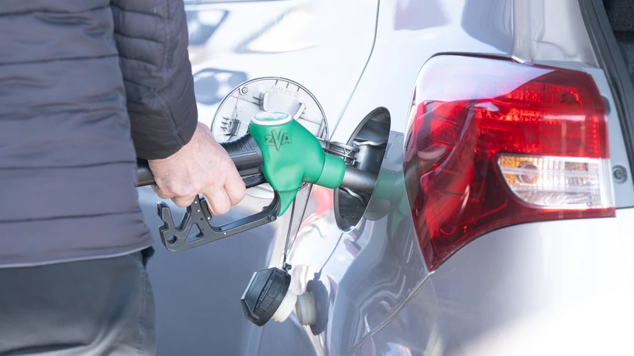 Schwarz-Rot: Mineralölkonzerne sollen zahlen