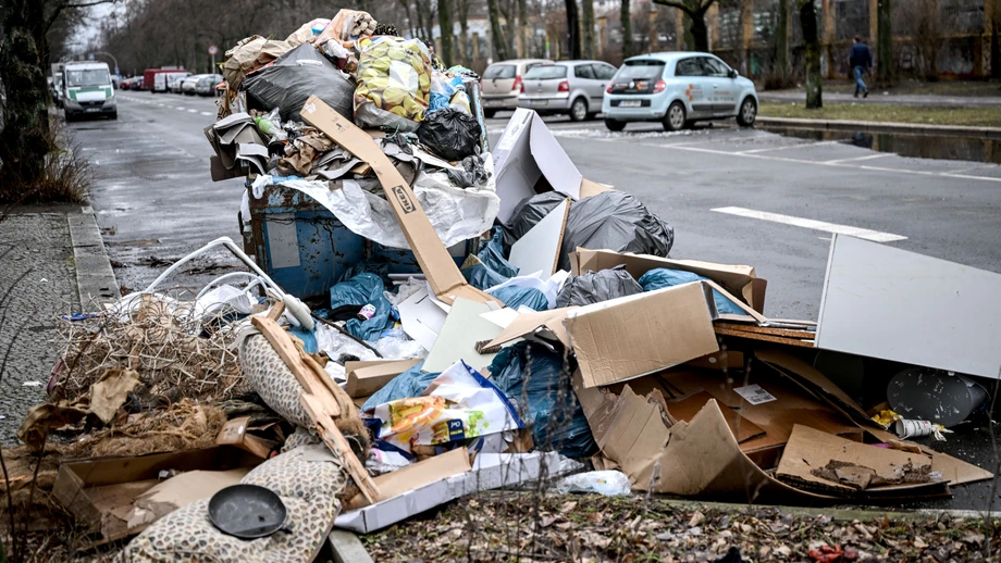 Berlin sucht Müllsammler (m/w/d): bitte anreisen