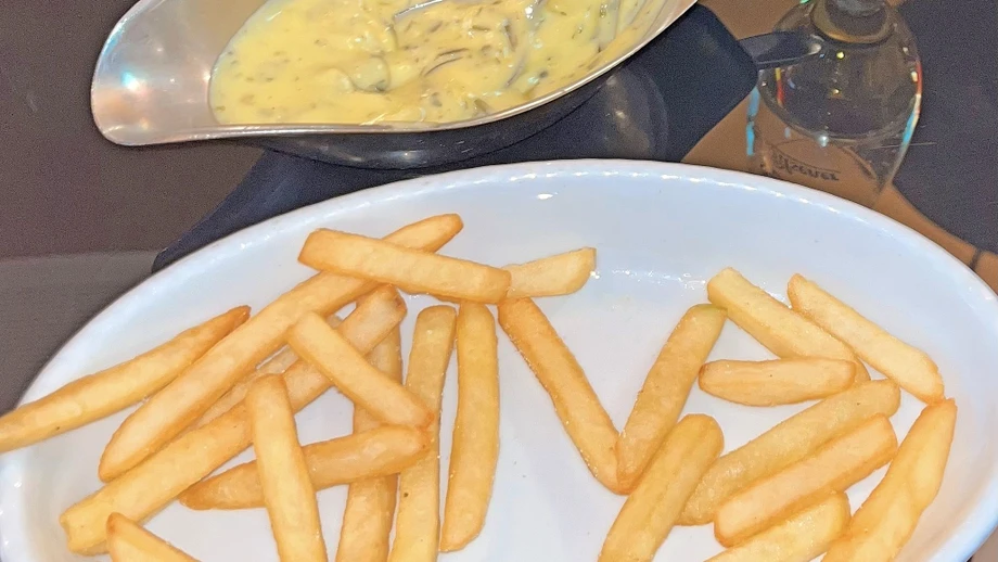 Muscheln und Steak frites – ist das noch Sozialismus?