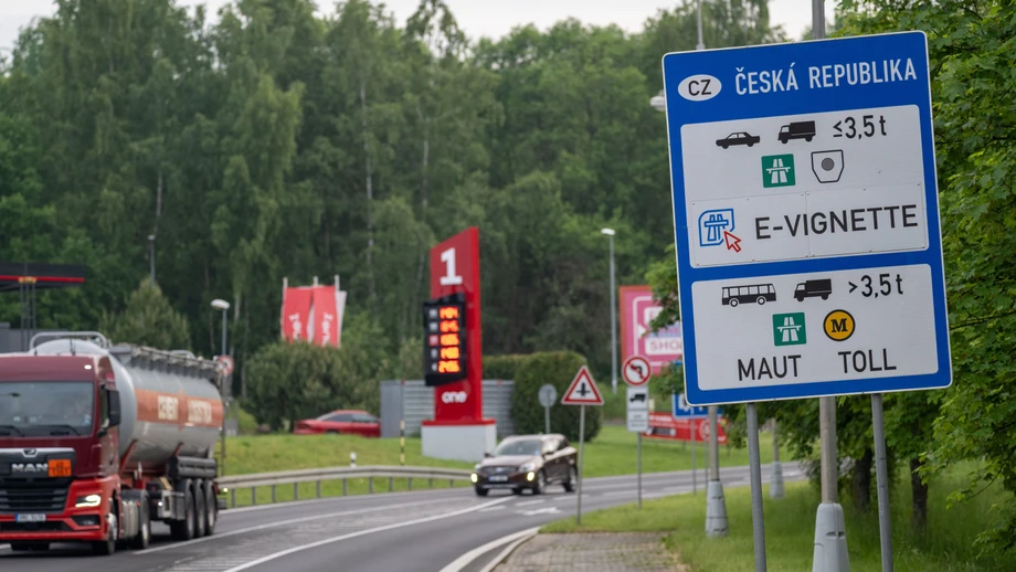 Wie unser Nachbar Tschechien die Spritpreise bremsen will