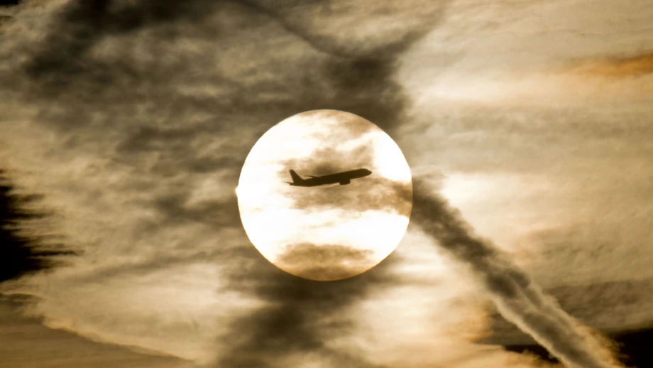 Wie lassen sich Turbulenzen beim Fliegen vermeiden?