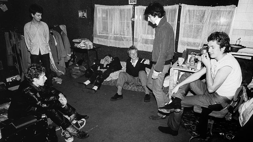 Soll ich den Butler bitten, mir ins Gesicht zu schlagen?