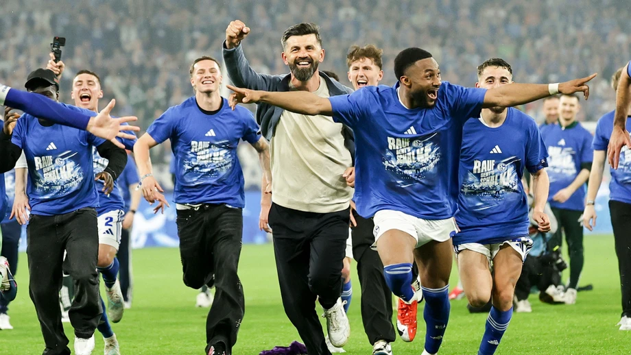 Sogar die Schalker Aufstiegsfeier hat Stil