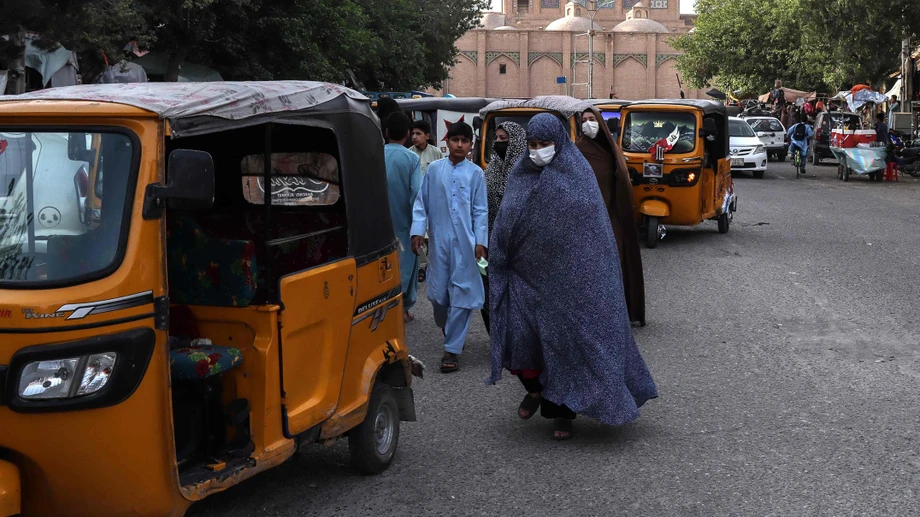 Taliban schlagen Proteste nieder