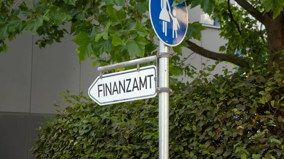 Für eine halbe Million Bürger macht nun das Amt die Steuer