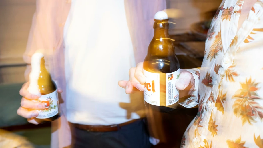 Party als Ort, an dem man gesammelte Sozialpunkte einsetzen kann.