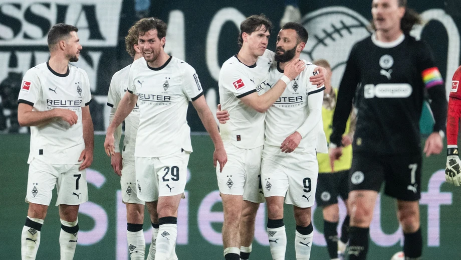 Stögers Freistoßtor lässt Gladbach aufatmen