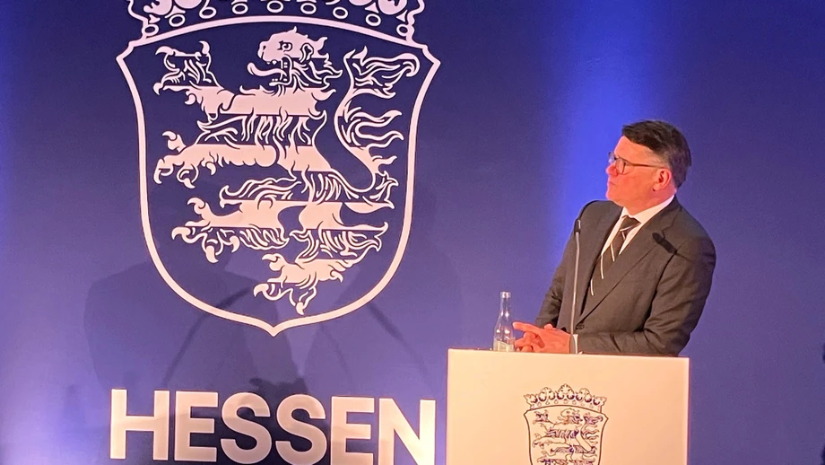 Jetzt mit Flokati-Löwe