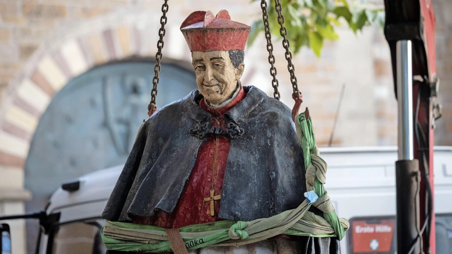 Warum kein Wort zu Kardinal Hengsbach?